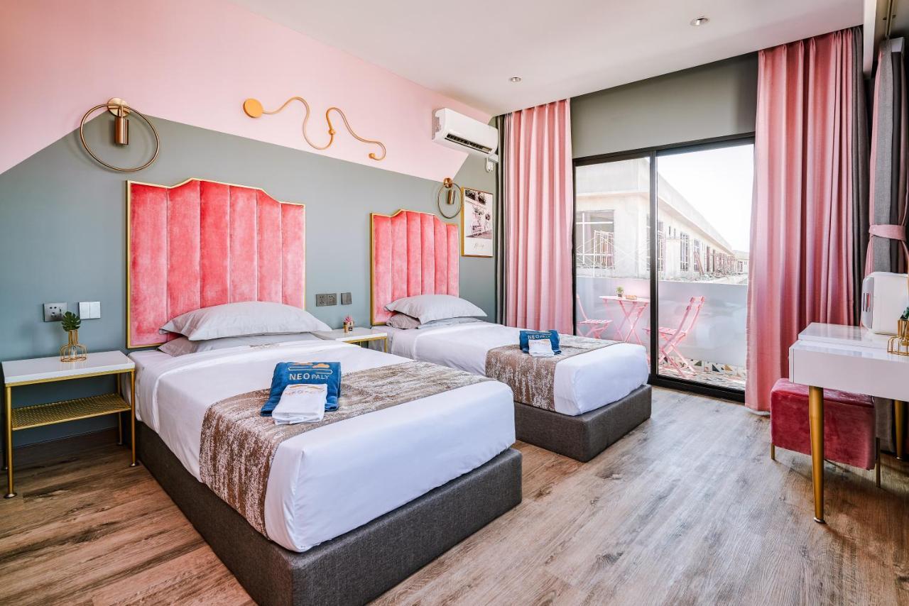 Neo Paly Hotel センポルナ エクステリア 写真